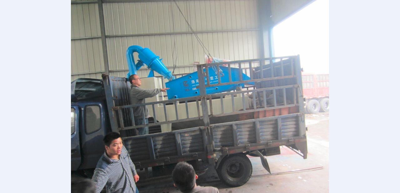 <a href=http://www.hostpanda.cn/tags/xishahuishouji target=_blank class=infotextkey><a href=//tags/xishahuishouji target=_blank class=infotextkey>細沙回收機</a></a>發(fā)貨現(xiàn)場